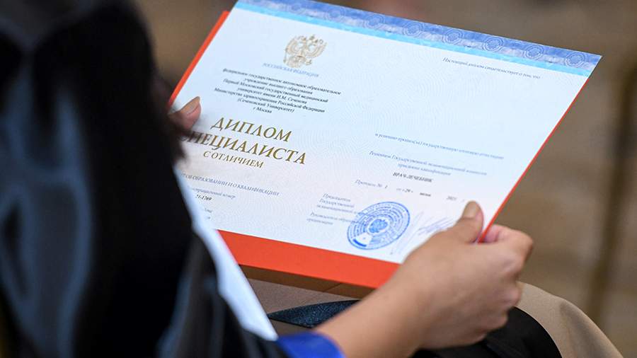 Купить диплом АлтГУ на оригинальном бланке -560301357